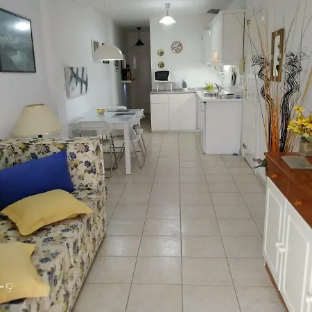 Casa Patrizia Playa San Juan דירה